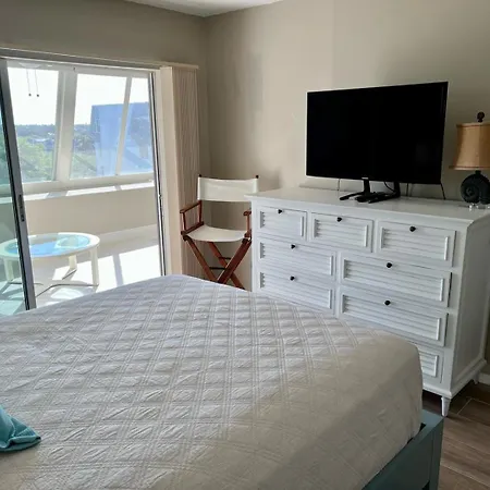 Villa 1200-602 Enjoy Relaxing Bayfront Bliss